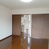 別の部屋の写真の為、イメージです。(寝室)