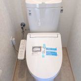 １，２階トイレ新規交換済み！うれしい温水洗浄便座です♪